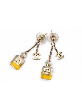 Chanel Accessories Coco NO5 Perfume Bottle Motif
